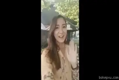 Bokep SMA Vlogger Seksi Live Ngewe, Memek Basah Kamera Zoom